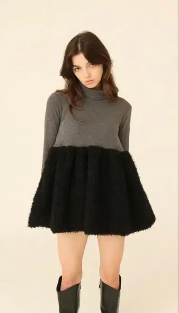 BONNE boa docking high neck tunic gray