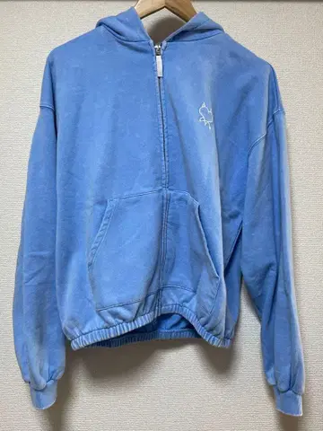 베이비몬스터 babymonster 블루 지퍼 후디 숏