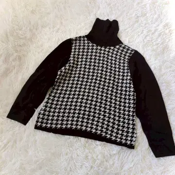리나비스 터틀넥 스웨터(M) 하운드투스 패턴 울 혼방 모노톤 긴팔