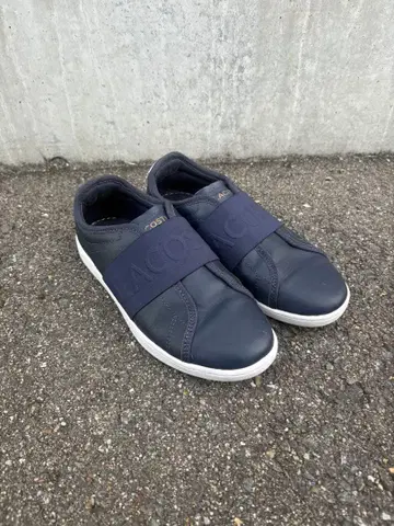 LACOSTE 네이비 스니커즈 슬립온 타입