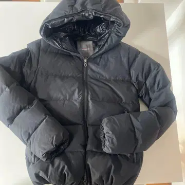 Duvetica 후드 부착 다운 자켓 38 사이즈 블랙