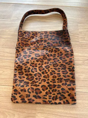 레오파드 무늬 숄더백