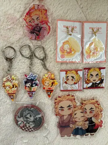 귀멸의 칼날 아크릴 스탠드 키링 캔뱃지 세트 렌고쿠 쿄쥬로