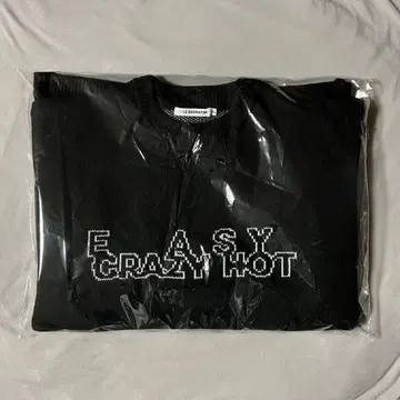 LE SSERAFIM ECHE JP KNIT