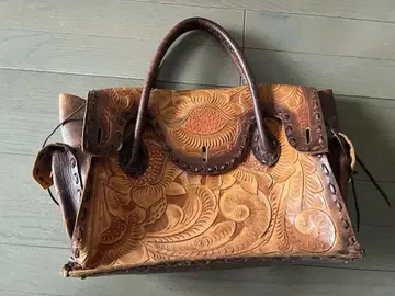 그레이스 콘티넨탈 카빙 백