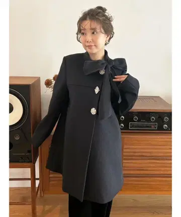 [L.B CANDY STOCK] A라인 비쥬 리본 코트