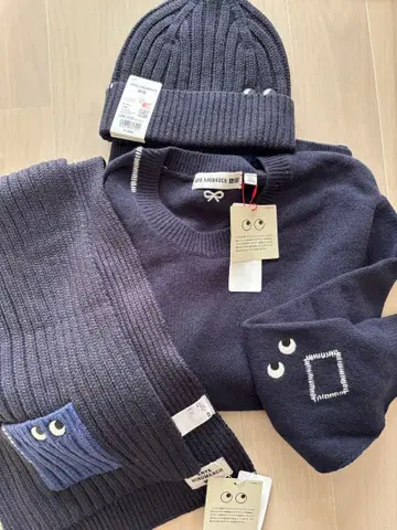 유니클로 아냐 핸드마치 스웨터와 모자 머플러 3점 set