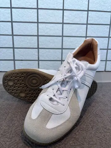 저먼 트레이너 레이스업 스니커즈