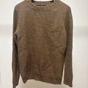브라운 크루넥 니트 스웨터