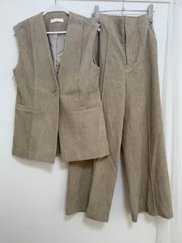 퍼블릭 도쿄 코듀로이 베이지 셋업 여성용