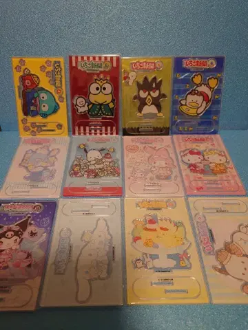 딸기신문 50th 아크릴 스탠드 전 12종