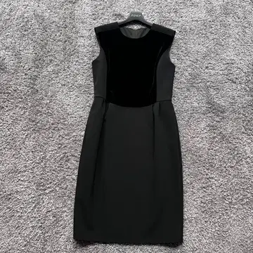 VELOUR NOIR 42 착용 원피스 폭시