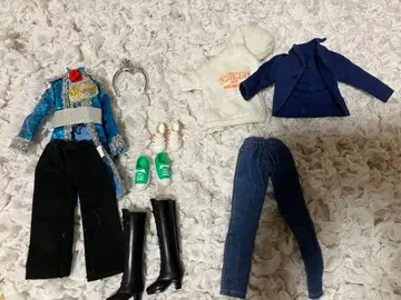 리카짱 인형 하루토군 옷 갈아입기