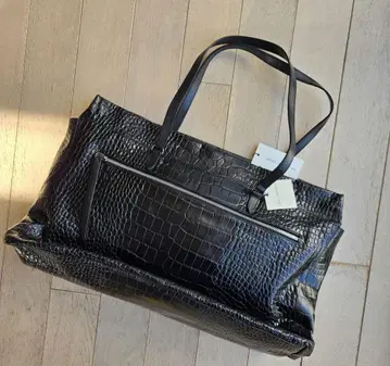 [새상품] 드리스반노튼 악어가죽 토트백