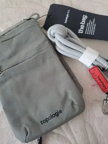 topologie the bag 사코슈 카키 스트랩 포함 토폴로지