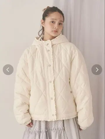 merry jenny 프릴 퀼팅 후드 자켓