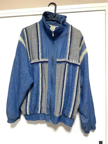 데님 자켓 구제 의류 자수