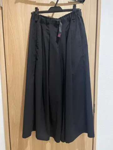 그라미치 블랙 플레어 팬츠