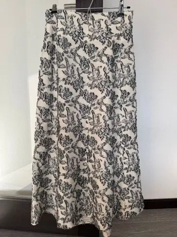 프레이 아이디 플레어 스커트