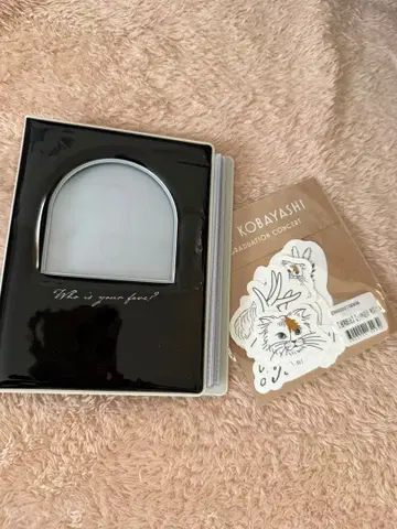 코바야시 유이 고안 굿즈 브로마이드 폴더 & 스티커