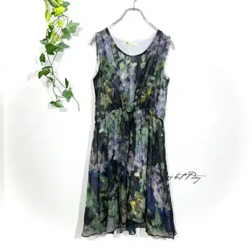 Bou Jeloud 부즈루드 꽃무늬 슬리브리스 튜닉 원피스