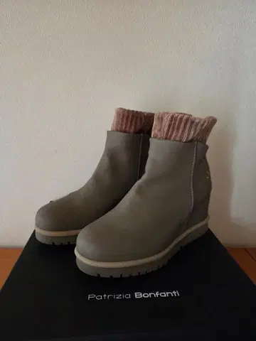 새상품, 미사용  Patrizia Bonfanti 부츠 그레이