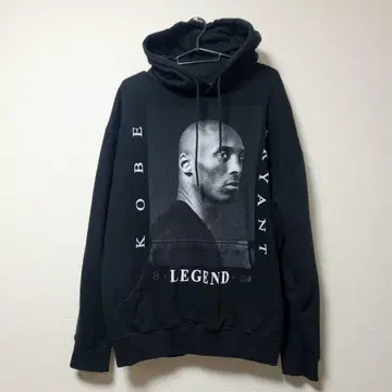 코비 브라이언트 후드 부착 후드티 블랙