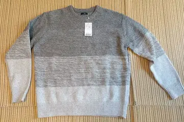 ITEMS 그레이 그라데이션 스웨터 어반 리서치