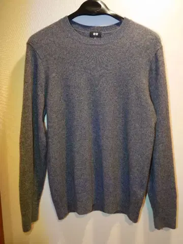 유니클로 캐시미어 100% 니트 스웨터 남성용 L 다크 그레이 새상품급