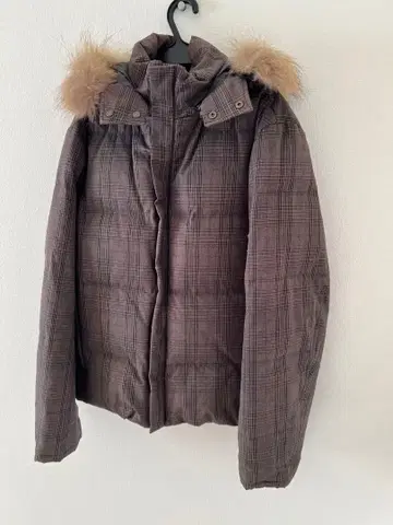 새상품급 theory 다운