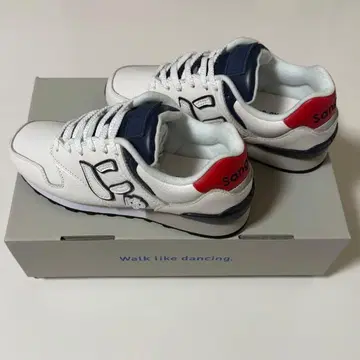 뉴즈 [ 트리콜로르 ] 한정품 새상품 미사용