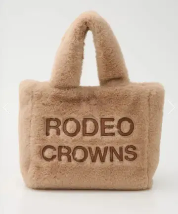 로데오 크라운 인조 모피 패치 로고 토트백 복슬복슬