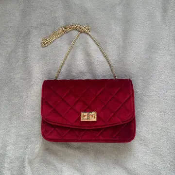 버건디 퀼팅 숄더백