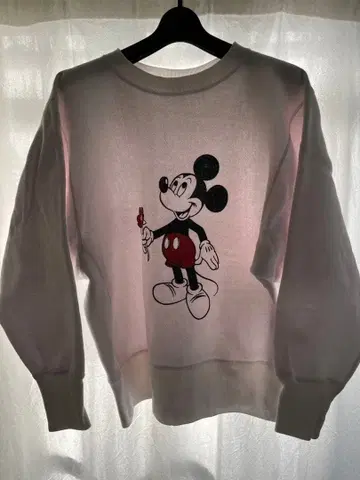 Champion 미키마우스 맨투맨 화이트