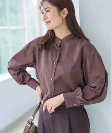 Reflect, 한 장만으로도 멋스러운 턱 슬리브 셔츠 블라우스