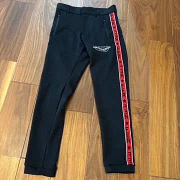 새상품급 MARK&LONA 블랙 조거 팬츠