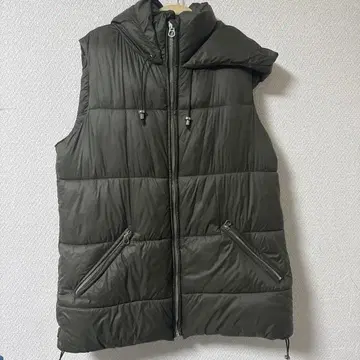 ZARA 후드 부착 올리브 그린 다운 베스트