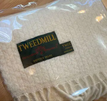 새상품 TWEEDMILL 대형 머플러 스톨 흰색 화이트 울