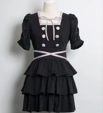 pium 크로스 벨트 반팔 티어드 원피스