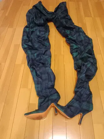 Y/PROJECT 다크 그린 체크 니하이 부츠 37