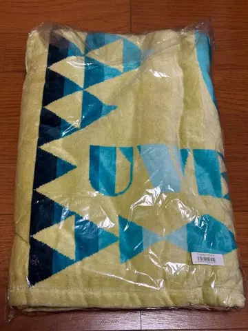 [ 새상품 미개봉 ] UVERworld 20&15 LIVE 타월 담요