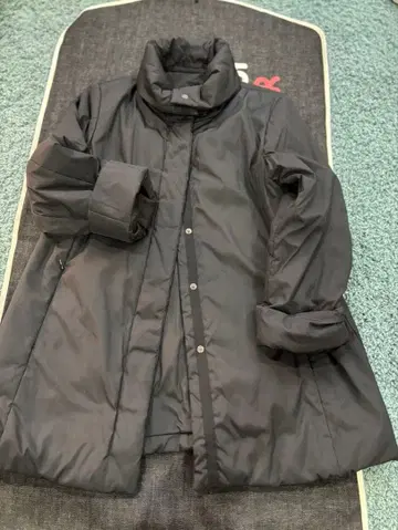 아쿠아 스큐텀 블랙 자켓 (충전솜 있음)