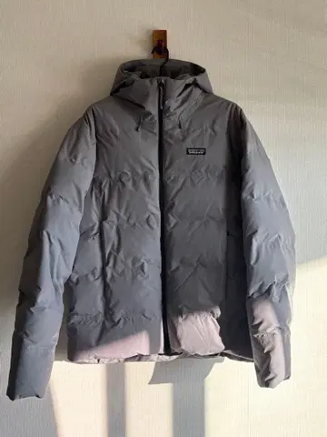 patagonia 잭슨 글레이셔 다운 자켓 그레이 한정판 로고