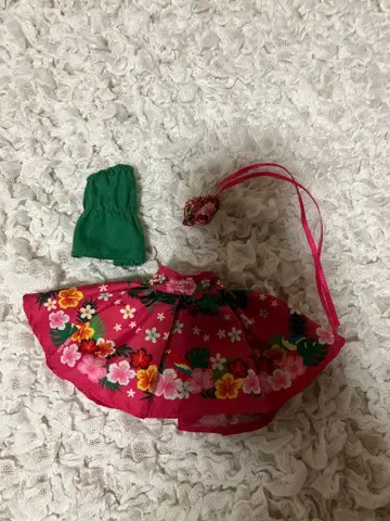 리카짱 하와이안 아웃핏