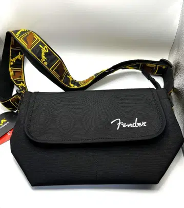 Fender 숄더백 블랙 약 W19(29) x H17 x D10cm