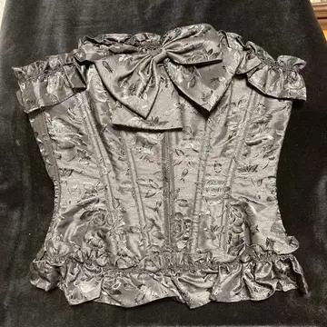 밀 느와르 블랙 컬러 리본 포함 코르셋