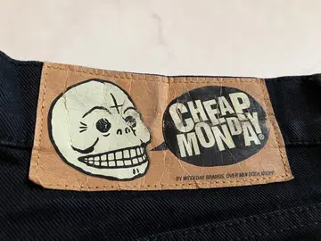 CHEAP MONDAY 치프먼데이 스키니 데님 팬츠