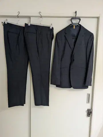 정가 약 4만 차콜 그레이 체크 무늬 비즈니스 정장