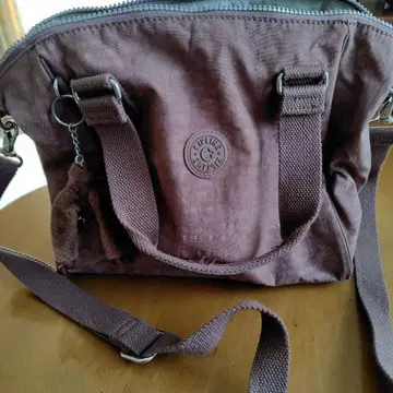 키플링 라이트 브라운 숄더백