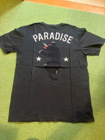 GUILTY PARTIES PARADISE T셔츠 L사이즈